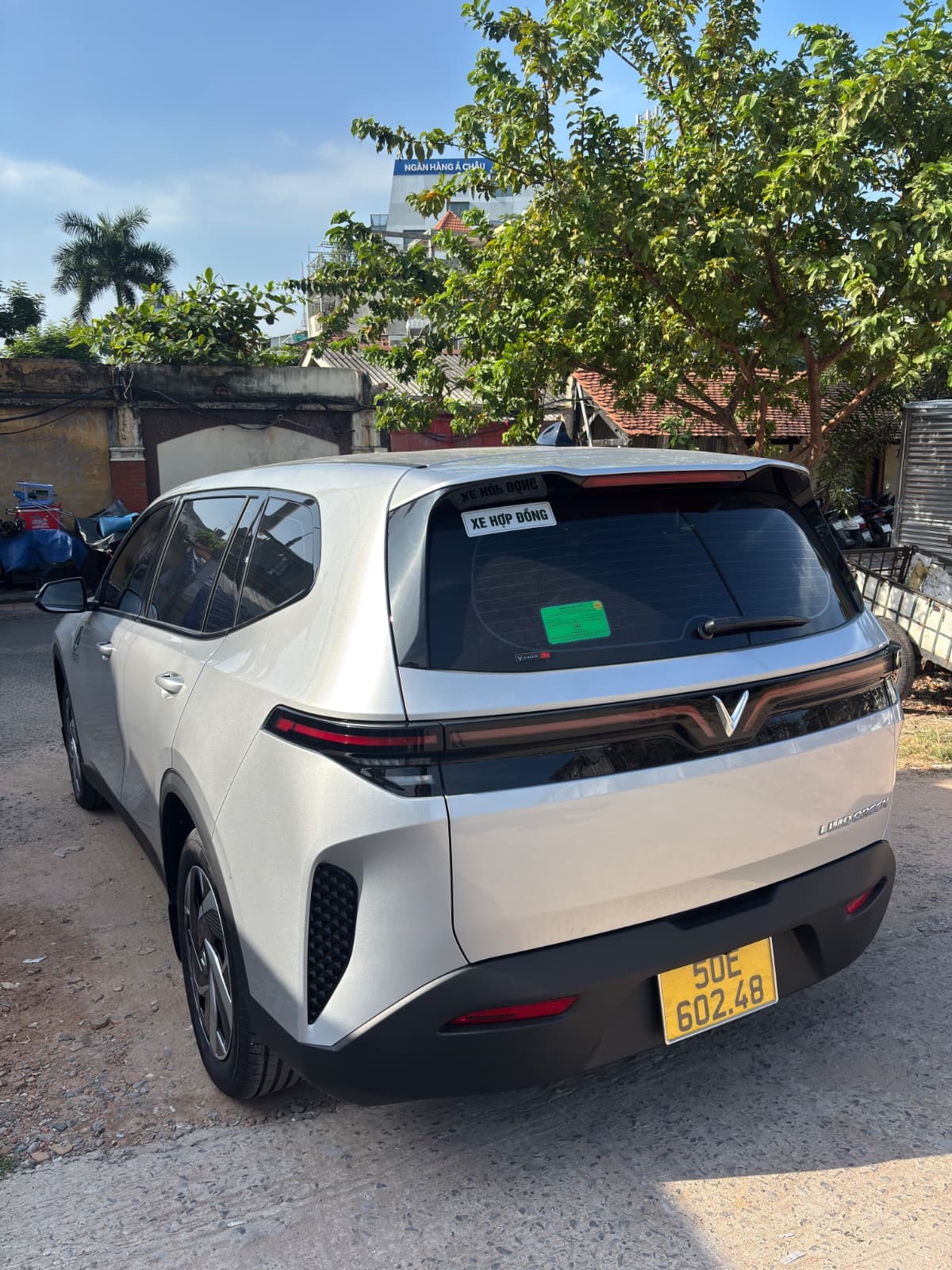 Xe VinFast Limo Green của bác tài Lê Nam Kha — ảnh 2